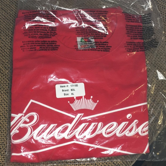 NWT Budweiser T-Shirt - Picture 5 of 5